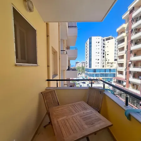 Lungomare View Balcony Apartment-vlore Center Vlorë
