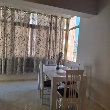 Appartement Lungomare View Balcony Apartment-vlore Center Vlorë